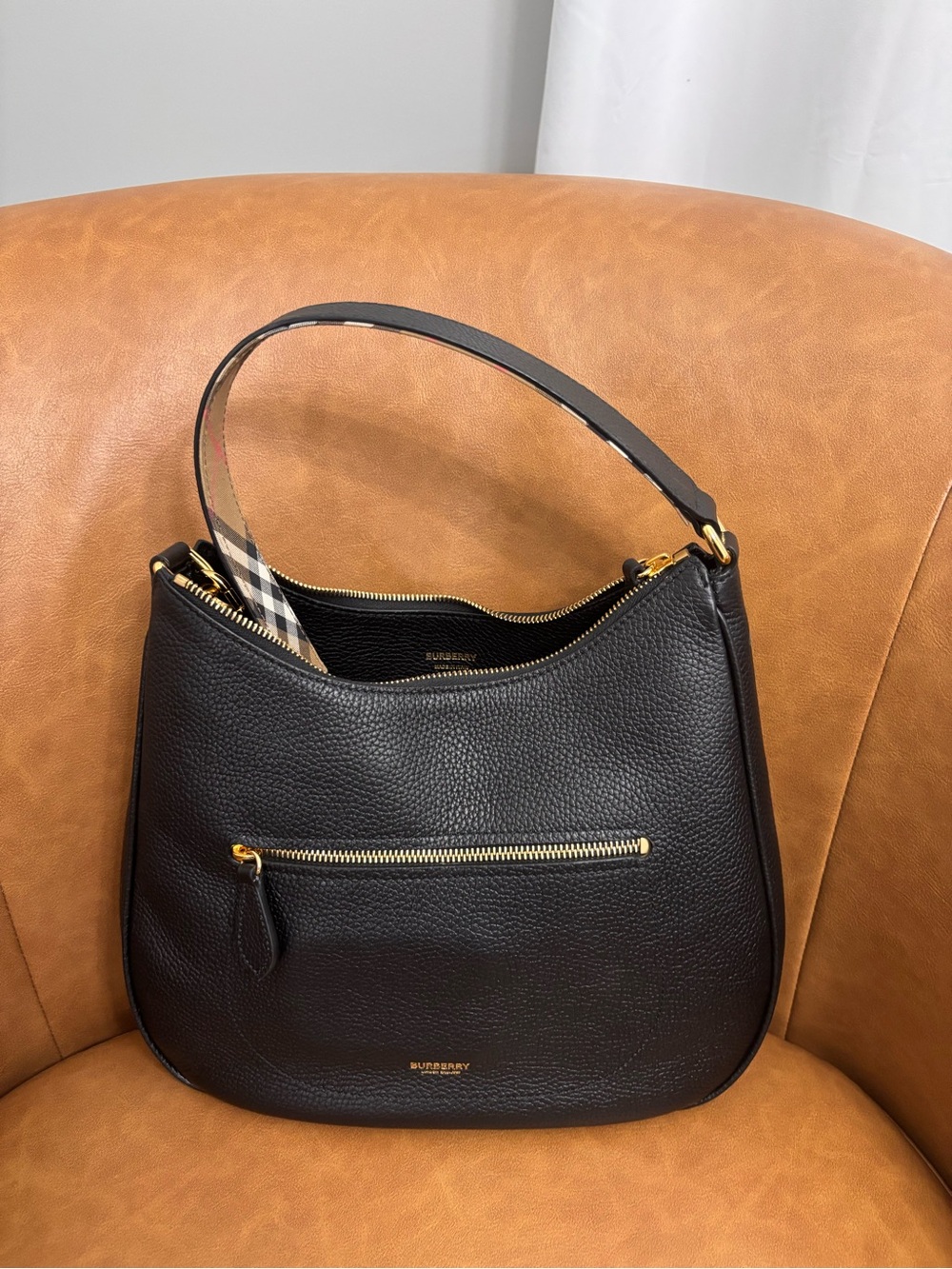 Burberry Black Leather Hobo Shoulder Bag Check Lining Gold Hardware